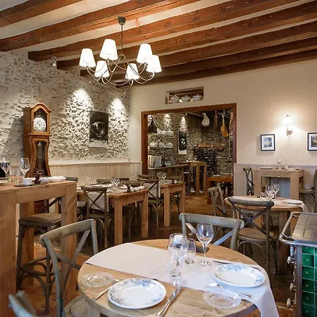 L'hotellerie De La Toile A Beurre 3*