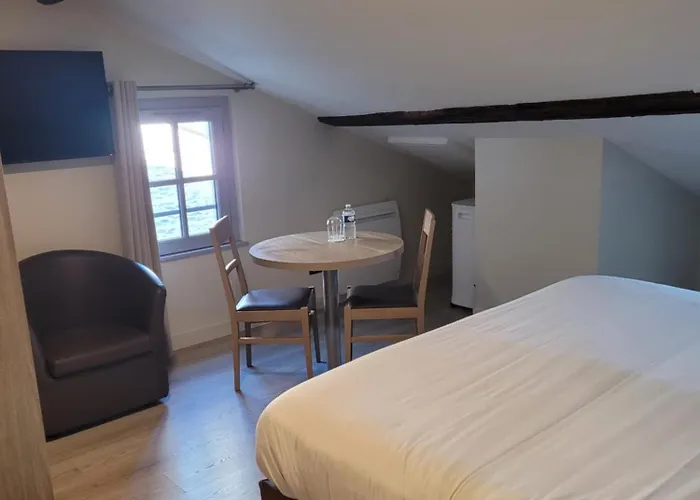 Appart hôtel L'hotellerie De La Toile à Beurre 3*